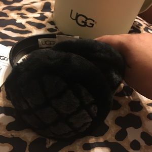 Black Ugg Earmuff